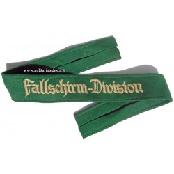 "FALLSCHIRM-DIVISION"...
