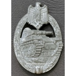 PANZER ASSAULT BADGE "HA" -...