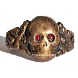 SILVER SKULL RING WITH RED...