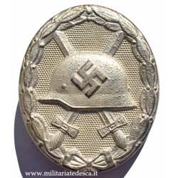 WOUND BADGE IN SILVER "107"